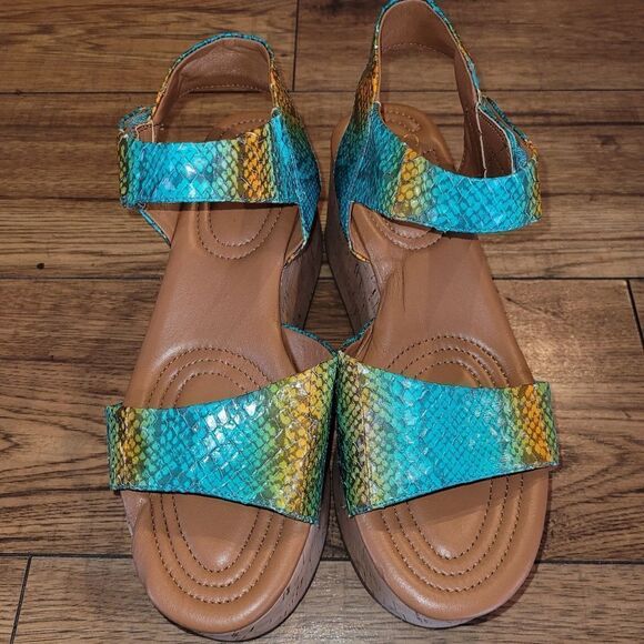 Sarto snakeskin wedge sandles - Picture 4 of 7